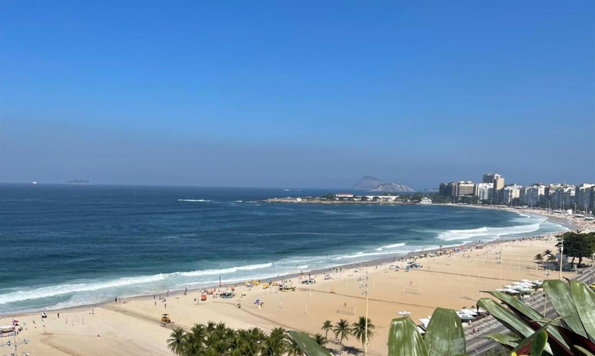 Rua Bolivar, Nº 154, Copacabana - Pertinho Da Famosa Do Mundo - Excelente Custo Benefício Finais De Semana, Feriados, Réveillon 2022, Carnaval 2023 Rio de Janeiro