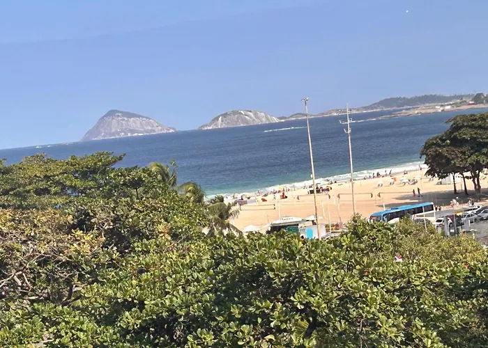 Rua Bolivar, nº 154, Copacabana - Pertinho da Praia mais famosa do mundo - Excelente Custo benefício para Finais de semana, feriados, Réveillon 2022, Carnaval 2023