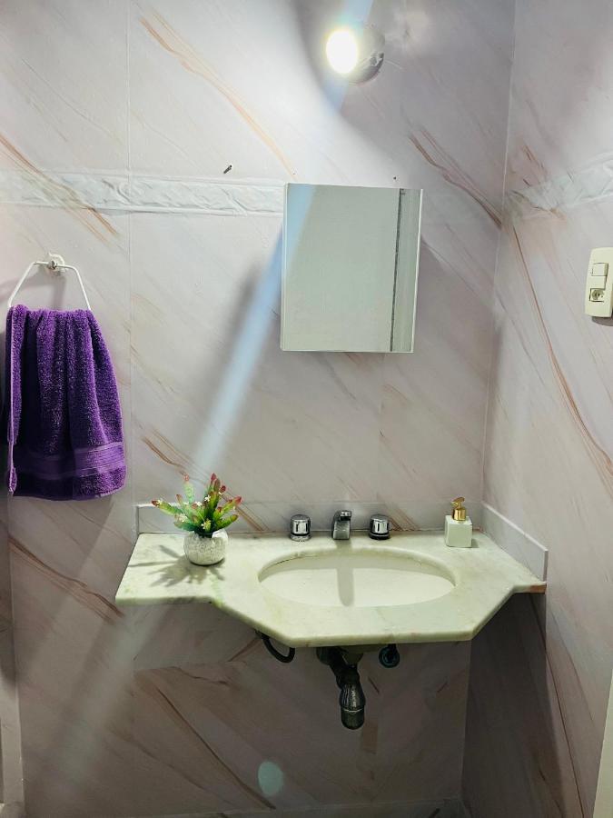 Appartement Rua Bolivar, nº 154, Copacabana - Pertinho da Praia mais famosa do mundo - Excelente Custo benefício para Finais de semana, feriados, Réveillon 2022, Carnaval 2023 *